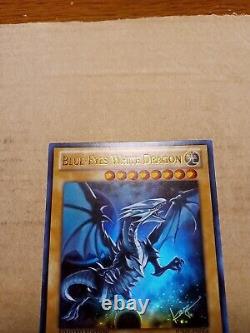 Blue-Eyes White Dragon JUMP-EN068 Limited Ultra Rare Yugioh NM read see pics (1)