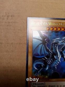 Blue-Eyes White Dragon JUMP-EN068 Limited Ultra Rare Yugioh NM read see pics (1)