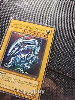 Blue-Eyes White Dragon SDK-001 Holofoil Shift Error