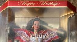EXTREMELY RARE AUTHENTIC Happy Holidays 1997 Barbie Doll SE MISPRINT Blue Eyes