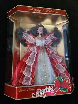 EXTREMELY RARE AUTHENTIC Happy Holidays 1997 Barbie Doll SE MISPRINT Blue Eyes