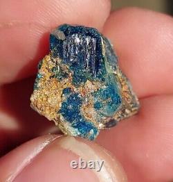 EXTREMELY RARE BLUE EUCLASE WITH QUARTZ FROM LAST HOPE MINE, ZIMBABWE 20 cts