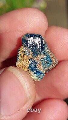 EXTREMELY RARE BLUE EUCLASE WITH QUARTZ FROM LAST HOPE MINE, ZIMBABWE 20 cts