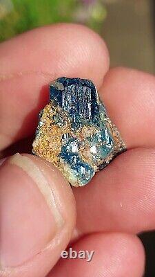 EXTREMELY RARE BLUE EUCLASE WITH QUARTZ FROM LAST HOPE MINE, ZIMBABWE 20 cts