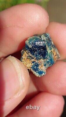 EXTREMELY RARE BLUE EUCLASE WITH QUARTZ FROM LAST HOPE MINE, ZIMBABWE 20 cts