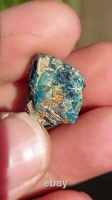 EXTREMELY RARE BLUE EUCLASE WITH QUARTZ FROM LAST HOPE MINE, ZIMBABWE 20 cts