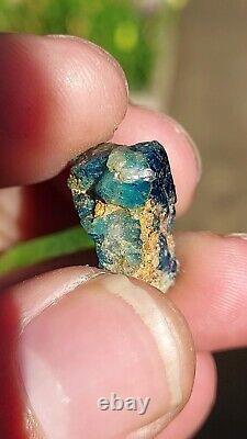 EXTREMELY RARE BLUE EUCLASE WITH QUARTZ FROM LAST HOPE MINE, ZIMBABWE 20 cts