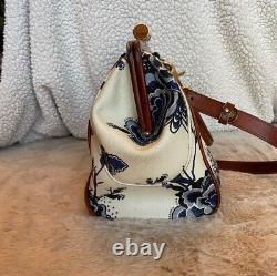 EXTREMELY RARE Vintage Brahmin Frame Satchel in Blue Delft Floral