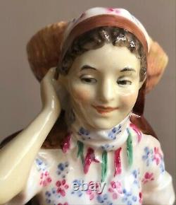Extremely Rare @1930 Royal Doulton newhaven fishwife Figurine by Harry Fenton