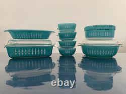 Extremely Rare Agee Pyrex Turquoise with White Spears (1966-68) Picket Fence Set