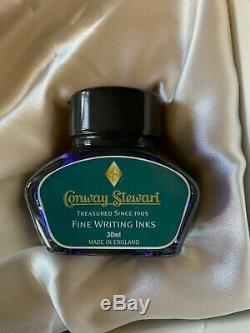Extremely Rare Conway Stewart Great Exhibition fountain pen