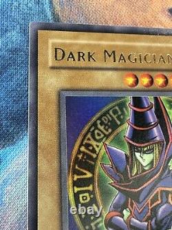 Legend Of Blue Eyes Dark Magician 1st Edition LOB-005 Glossy NA English? LP