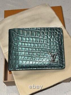 Men's Louis Vuitton Wallet EXTREMELY RARE Alligator & Goat Leather