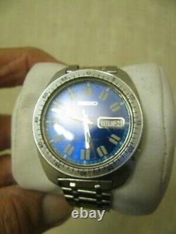 Vintage Seiko 6106-8589 Chevron Cobalt blue dial, automatic extremely rare