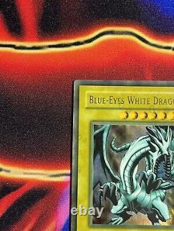 YuGiOh Blue-Eyes White Dragon Heavily Faded Misprint LOB-001 Ultra Rare Unl VLP