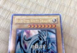 YuGiOh TCG Blue-Eyes White Dragon LOB-001 1st Edition Ultra Rare English Used