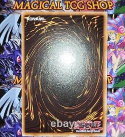 Yugioh Blue-Eyes White Dragon LOB-001 Ultra Rare Original Print Konami 2002 NM