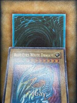 Yugioh Blue-Eyes White Dragon SDK-001 Ultra Rare 1ST EDITION MP