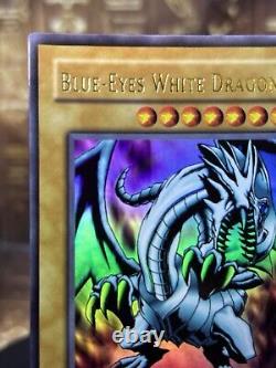 Yugioh Blue Eyes White Dragon Ultra Rare LOB-001 1st Edition NM