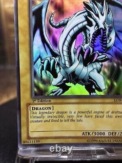 Yugioh Blue Eyes White Dragon Ultra Rare LOB-001 1st Edition NM